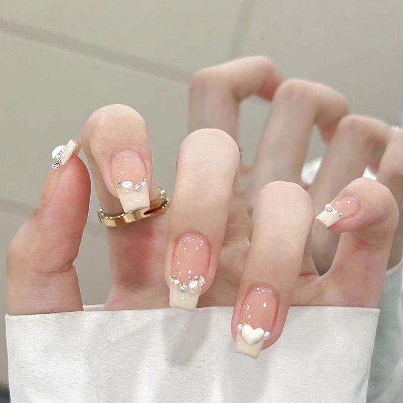30pcs Wearable Fake Nails French Style Heart Reusable Stick On Nails Press on Full Cover False Nail Tips with Jelly Stickers Makeup Accessories