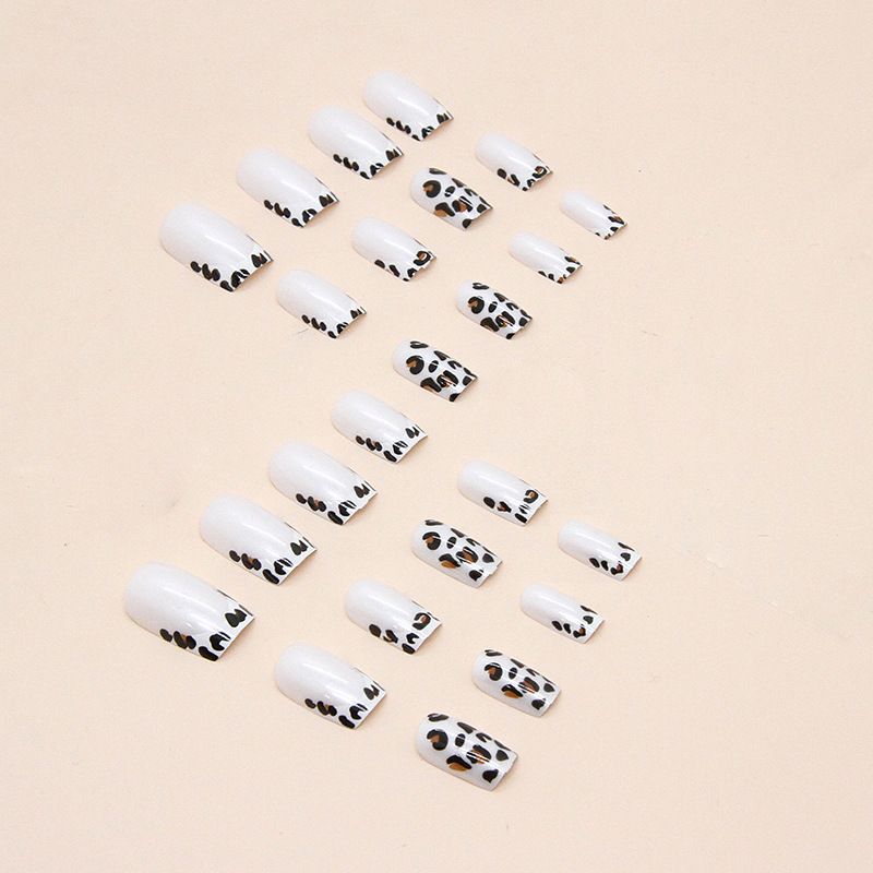 24pcs Leopard Print Wearable Fake Nails French Style Reusable Stick On Nails Press on Full Cover False Nail Tips with Jelly Stickers Makeup Accessories view 6