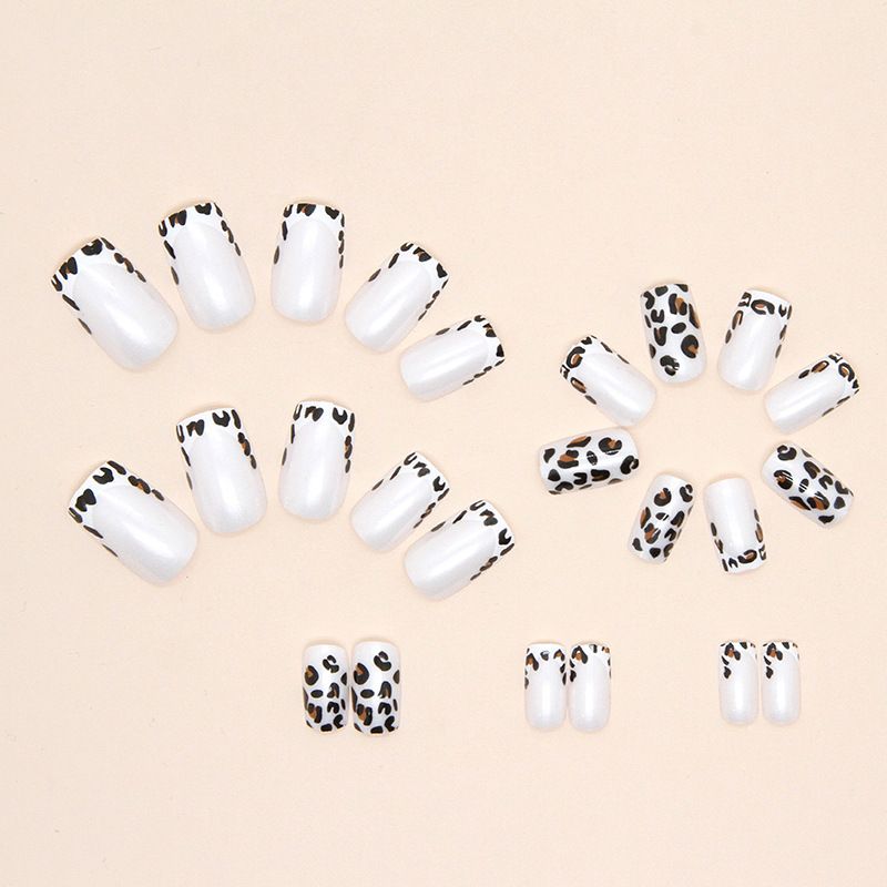 24pcs Leopard Print Wearable Fake Nails French Style Reusable Stick On Nails Press on Full Cover False Nail Tips with Jelly Stickers Makeup Accessories view 5