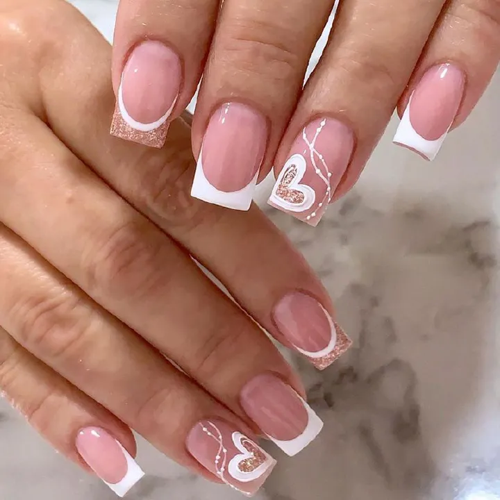 NEW 24pcs Wearable Fake Nails French Style Love Heart Reusable Stick On Nails Press on Full Cover False Nail Tips with Jelly Stickers Makeup Accessories