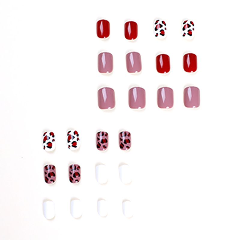 24pcs Leopard Print Wearable Fake Nails Reusable Stick On Nails Press on Full Cover False Nail Tips with Jelly Stickers Makeup Accessories view 9
