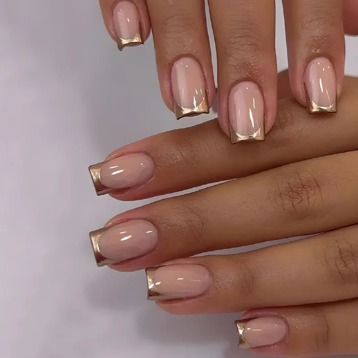 24pcs French Tip Wearable Fake Nails Reusable Stick On Nails Press on Full Cover False Nail Tips with Jelly Stickers Makeup Accessories Metallic Color