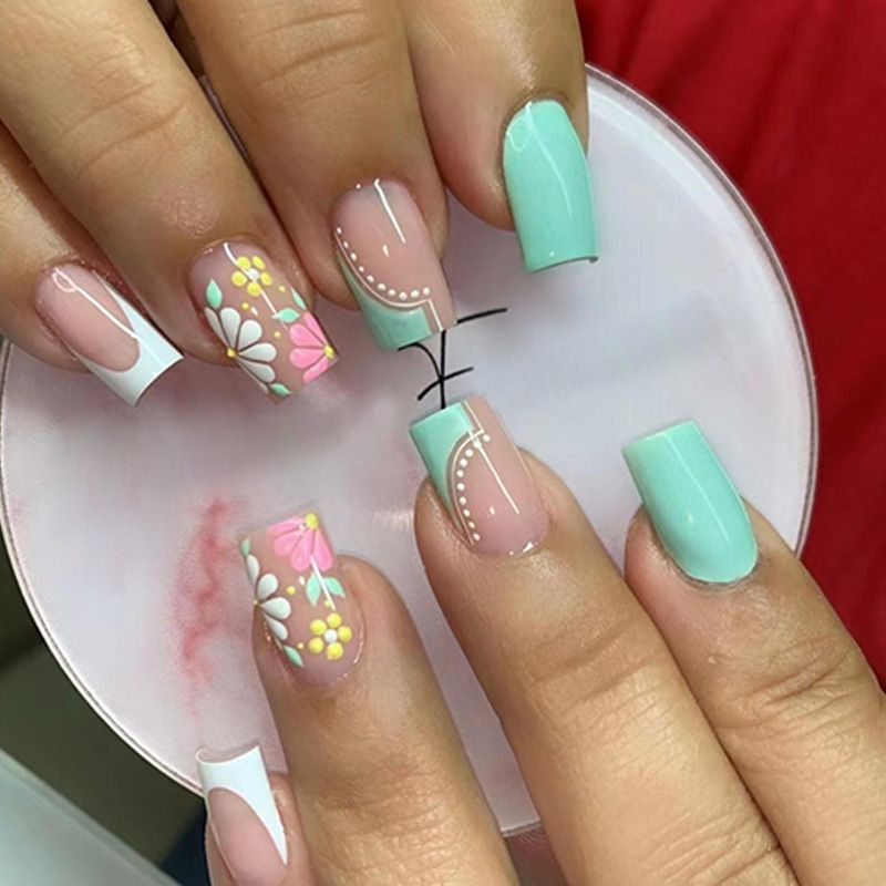 24pcs Square Wearable Fake Nails Reusable Stick On Nails Press on Full Cover False Nail Tips with Jelly Stickers Makeup Accessories Nail Art Flower view 3