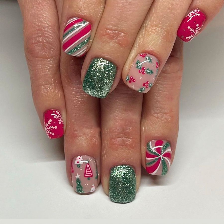 24pcs Shiny Wearable Fake Nails Reusable Stick On Nails Press on Full Cover False Nail Tips with Jelly Stickers Makeup Accessories Nail Art Christmas Snowman view 3