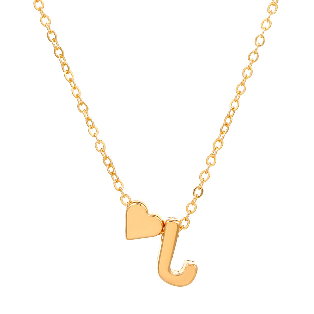 Fashionable love 26 English letters pendant necklace Creative versatile peach heart-shaped short clavicle chain