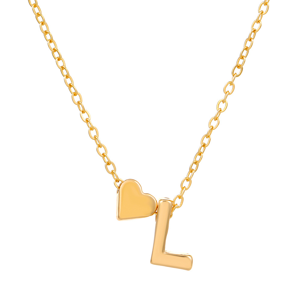 Fashionable love 26 English letters pendant necklace Creative versatile peach heart-shaped short clavicle chain