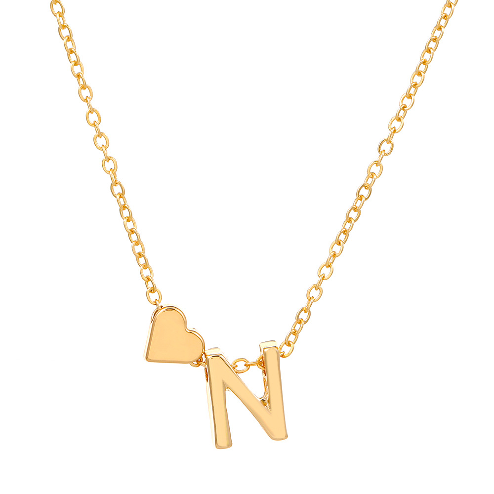 Fashionable love 26 English letters pendant necklace Creative versatile peach heart-shaped short clavicle chain