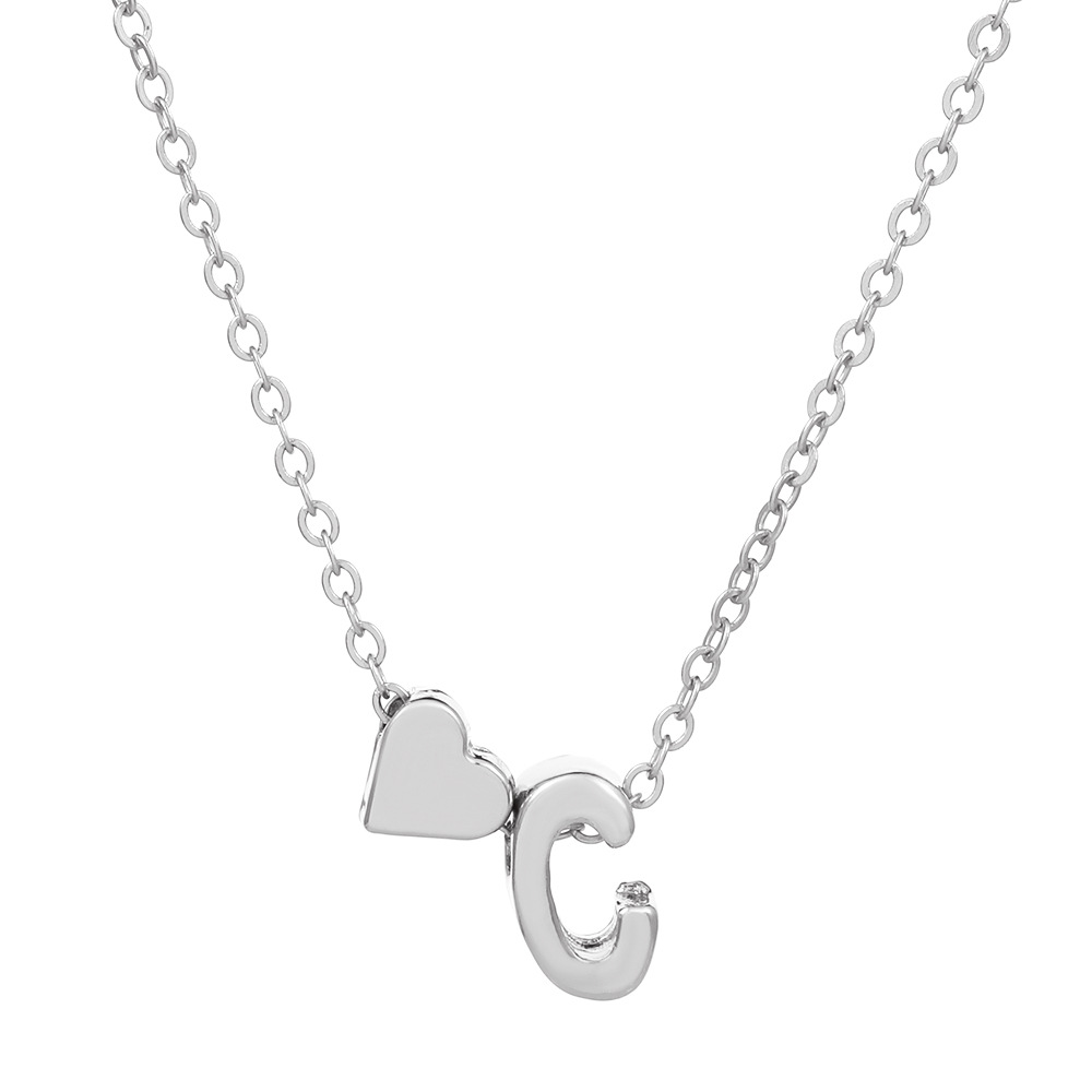 Fashionable love 26 English letters pendant necklace Creative versatile peach heart-shaped short clavicle chain