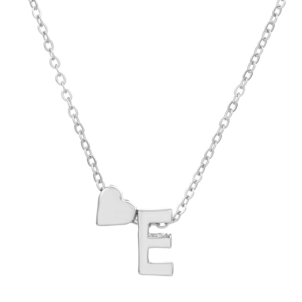 Fashionable love 26 English letters pendant necklace Creative versatile peach heart-shaped short clavicle chain