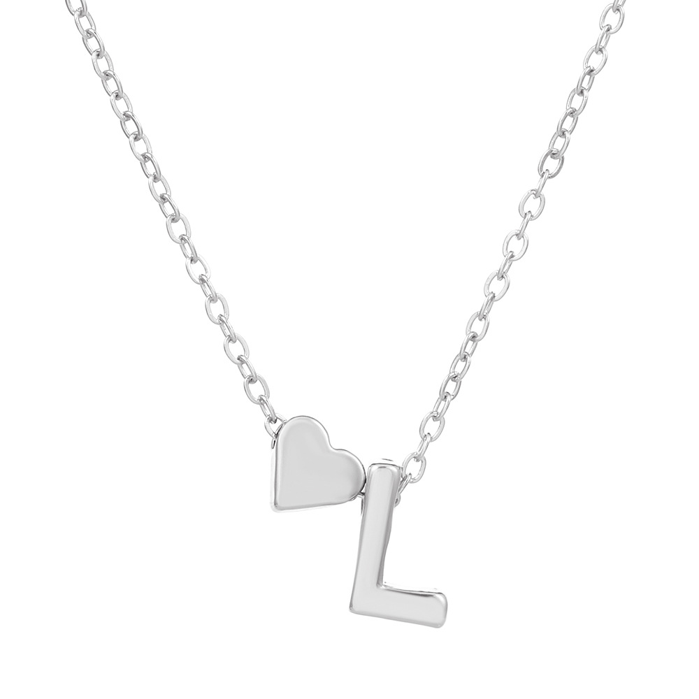 Fashionable love 26 English letters pendant necklace Creative versatile peach heart-shaped short clavicle chain