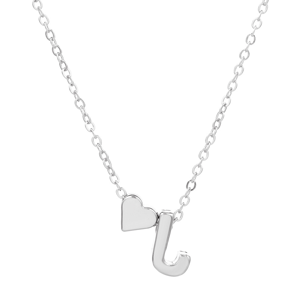 Fashionable love 26 English letters pendant necklace Creative versatile peach heart-shaped short clavicle chain