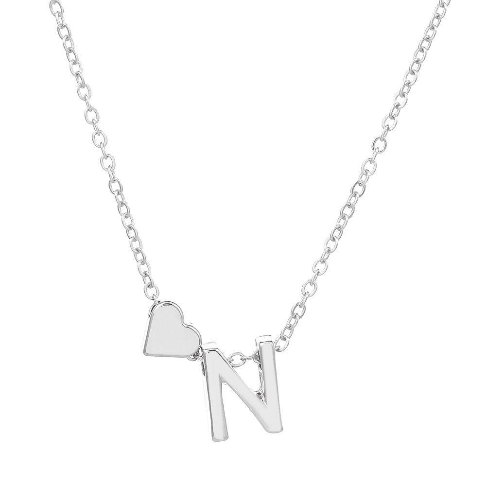 Fashionable love 26 English letters pendant necklace Creative versatile peach heart-shaped short clavicle chain