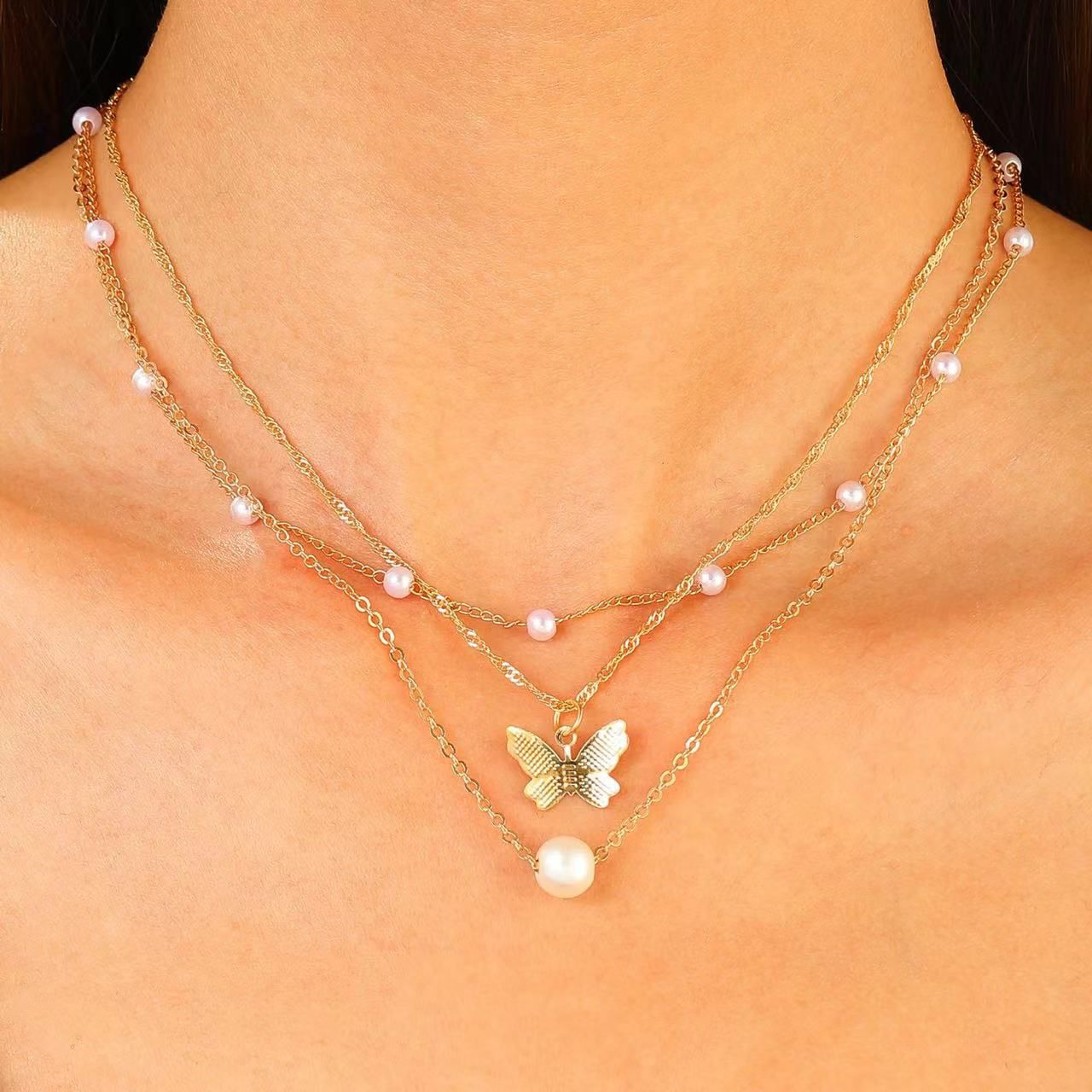 Simple Personality Pearl Butterfly Necklace Women'S Multi-Layered Clavicle Chain High-End Accessories