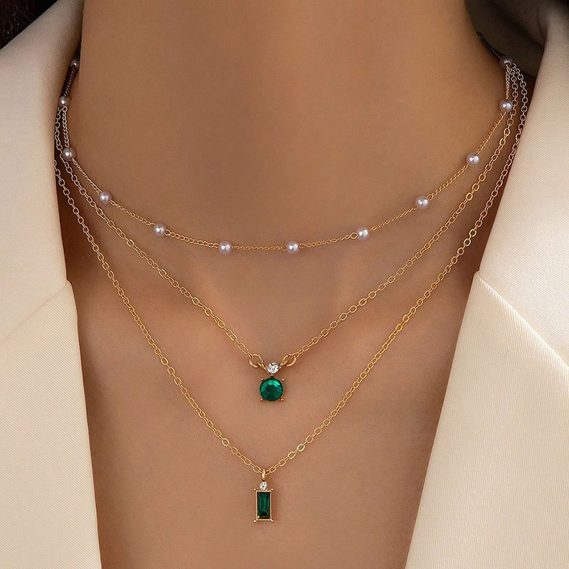 [Three-Layer Necklace] Simple Sweater Chain Creative Retro Imitation Emerald Blue-Green Pearl Chain Multi-Layer Clavicle Chain