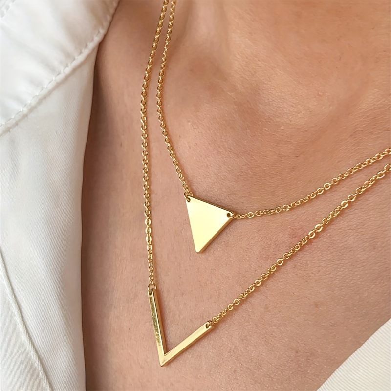 Simple And Elegant Geometric Triangle V-Shaped Double-Layer Pendant Necklace, Temperament Collarbone Chain