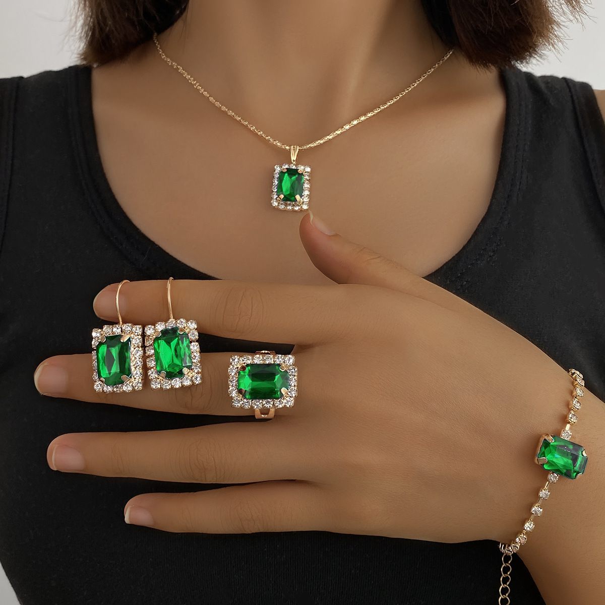 New Square Diamond Jewelry Set Fashion Colored Rhinestone Necklace Earrings Ring Bracelet Set Bridal Jewelry