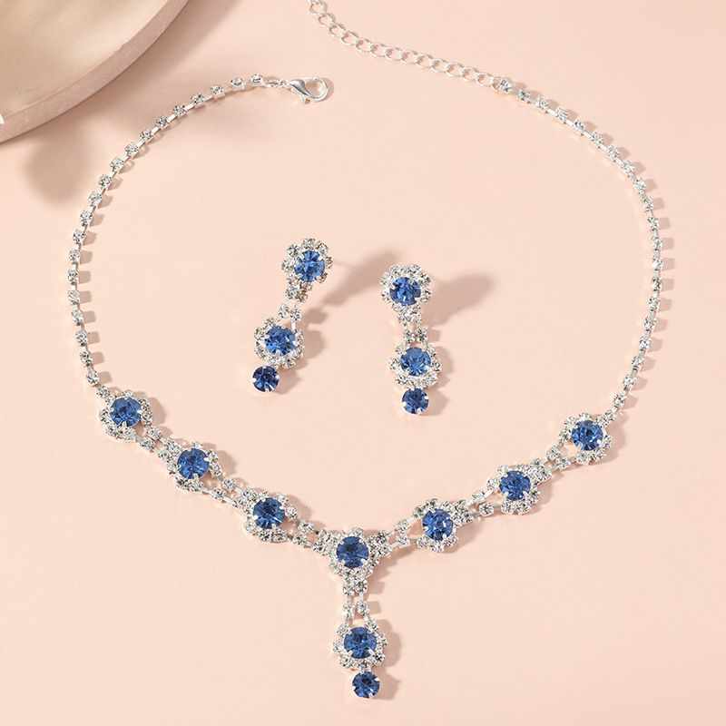 Fashion Temperament Elegant Bridal Necklace Earrings Set European And American New Products Simple Trend Claw Chain Jewelry Set