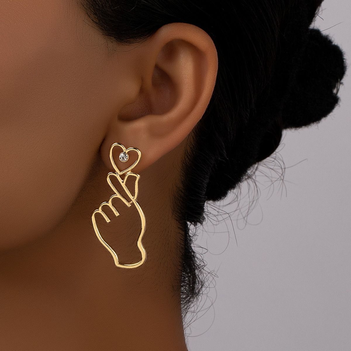 Advanced Design Sense, Individuality, Finger Pinching, Love Earrings, Femininity, Simple Rhinestone Earrings, Versatile