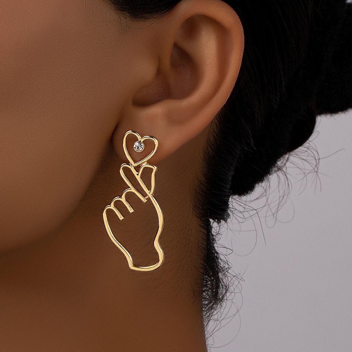 Advanced Design Sense, Individuality, Finger Pinching, Love Earrings, Femininity, Simple Rhinestone Earrings, Versatile