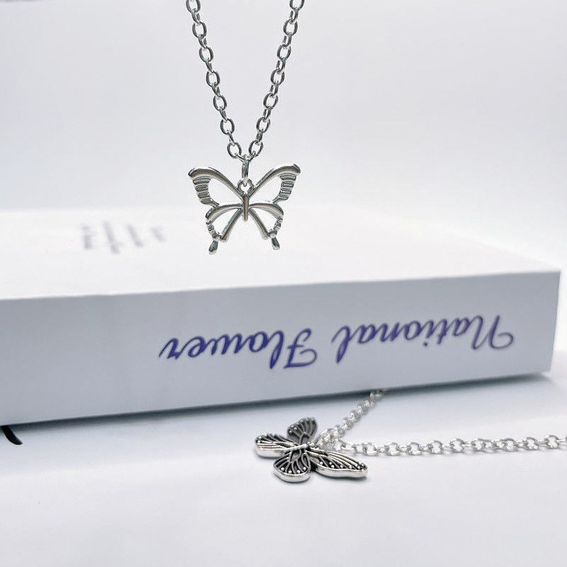 Retro Butterfly Necklace Women'S Ins Style Hip Hop Versatile Pendant Men'S Cool Simple Trend Accessories Couple Sweater Chain
