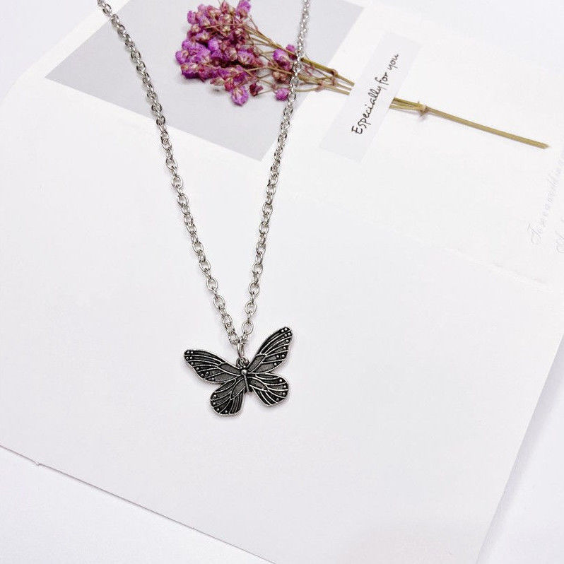 Retro Butterfly Necklace Women'S Ins Style Hip Hop Versatile Pendant Men'S Cool Simple Trend Accessories Couple Sweater Chain