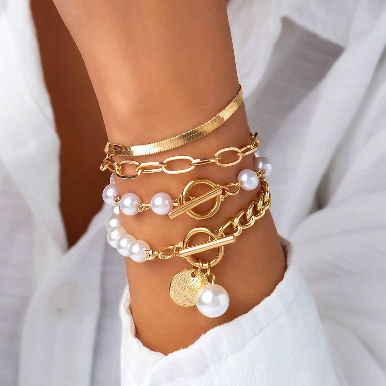 Multi-Layer Hand Jewelry Portrait Ot Buckle Bracelet Set Personalized Cross Chain Jewelry Women