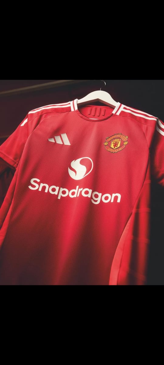 2024/2025 Best Quality New Season MANCHESTER UNITED Original Home Kit Football Jersey; New Authentic Unisex Jersey/ Active Wear/ Athletic Supporters