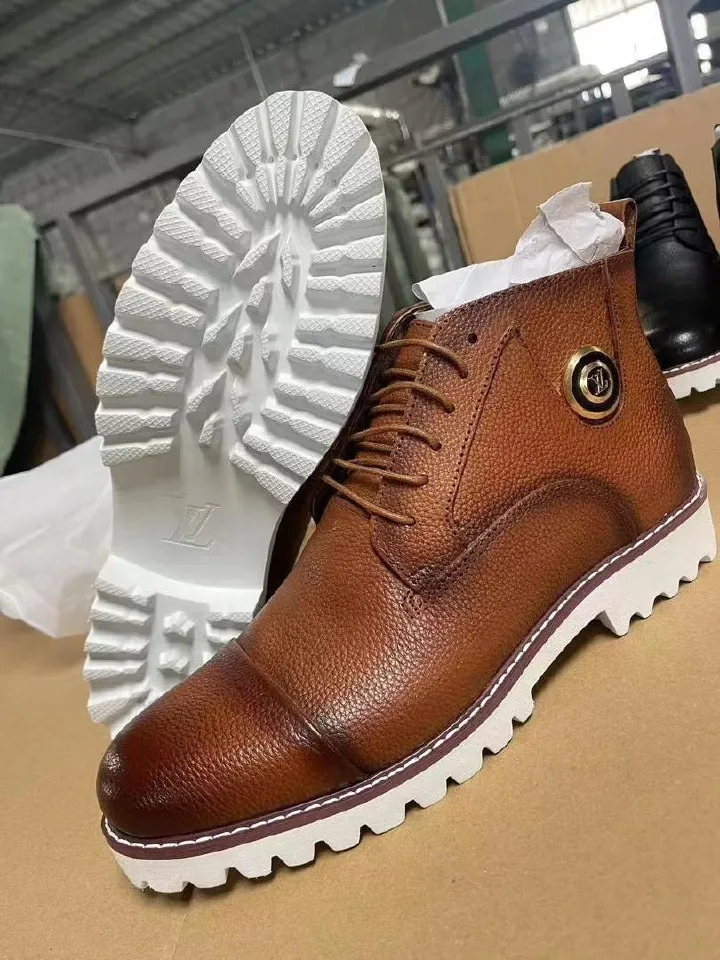 LIMITED OFFER!!! Men's Original Premium Leather Chelsea Boots, Official Casual High Top Timberland  Men's Shoes Rubber White Sole Boots
