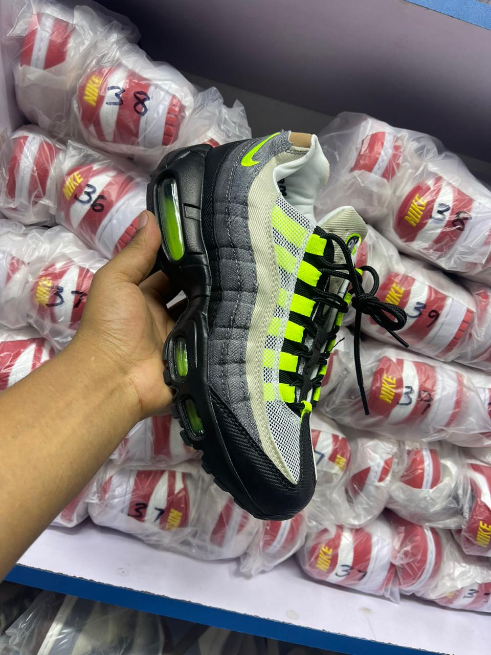 Original Air Max 95 Sneakers: New Arrival, Premium Quality Unisex Shoes for Men and Women, Featuring Breathable Airmax Design