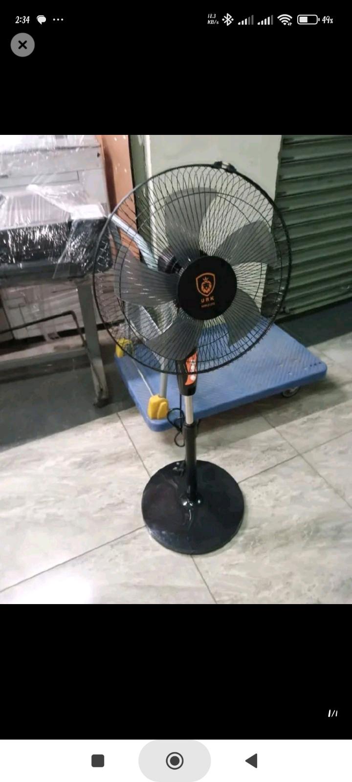 Standing fun 16 inch URK white with rmt control less noise3 speed Special design fan blade & powerful motor for strong air delivery. Quiet operation. Tilting