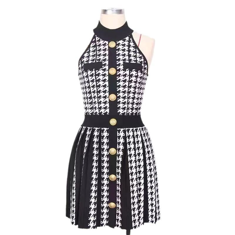 New product selection: Summer American retro style sexy hanging neck, off shoulder, sleeveless waist, slim and short A-line knitted socialite style dress