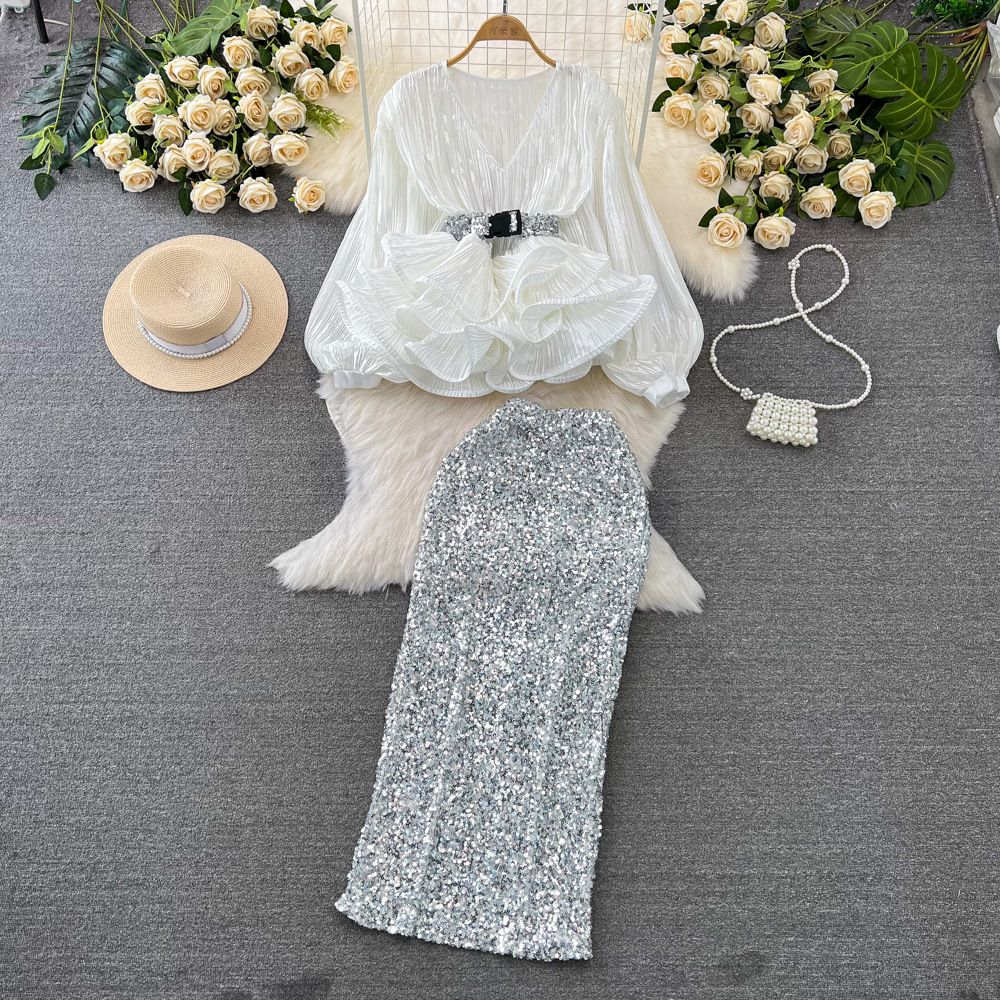 New Product Selection: Fashionable Set, Ladies' Elegance, Lantern Long Sleeve, V-neck, Lotus Leaf Display, Shining Face Shirt, Women's High Waist, Shining Glitter Skirt
