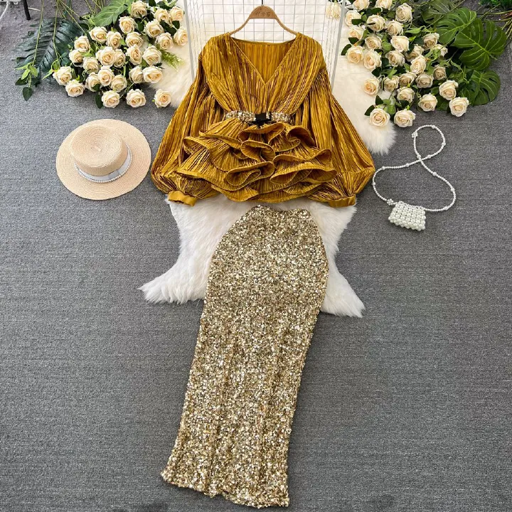 New Product Selection: Fashionable Set, Ladies' Elegance, Lantern Long Sleeve, V-neck, Lotus Leaf Display, Shining Face Shirt, Women's High Waist, Shining Glitter Skirt