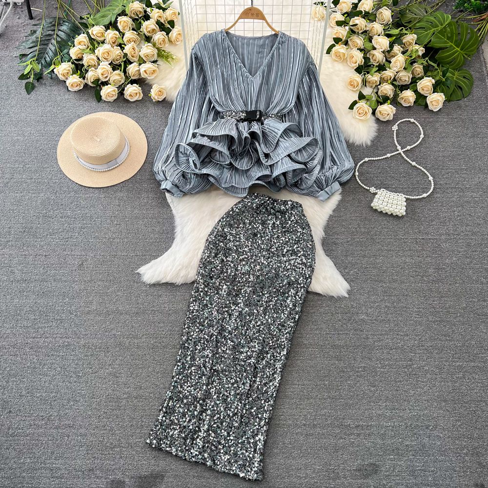 New Product Selection: Fashionable Set, Ladies' Elegance, Lantern Long Sleeve, V-neck, Lotus Leaf Display, Shining Face Shirt, Women's High Waist, Shining Glitter Skirt