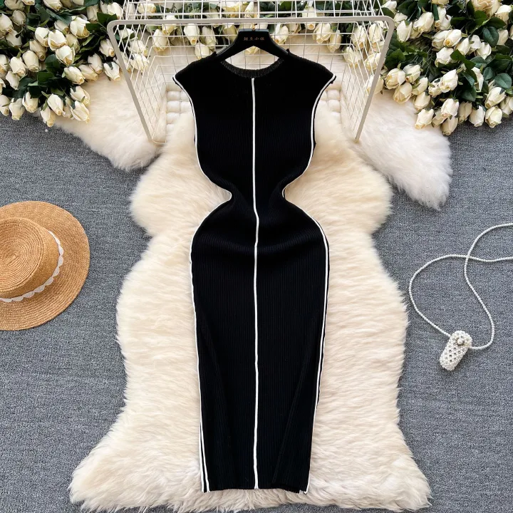 New Product Selection: Goddess Style High End Knitted Dress with Women's Design Sense, niche, slim fit, slimming temperament, contrasting color, hip hugging skirt