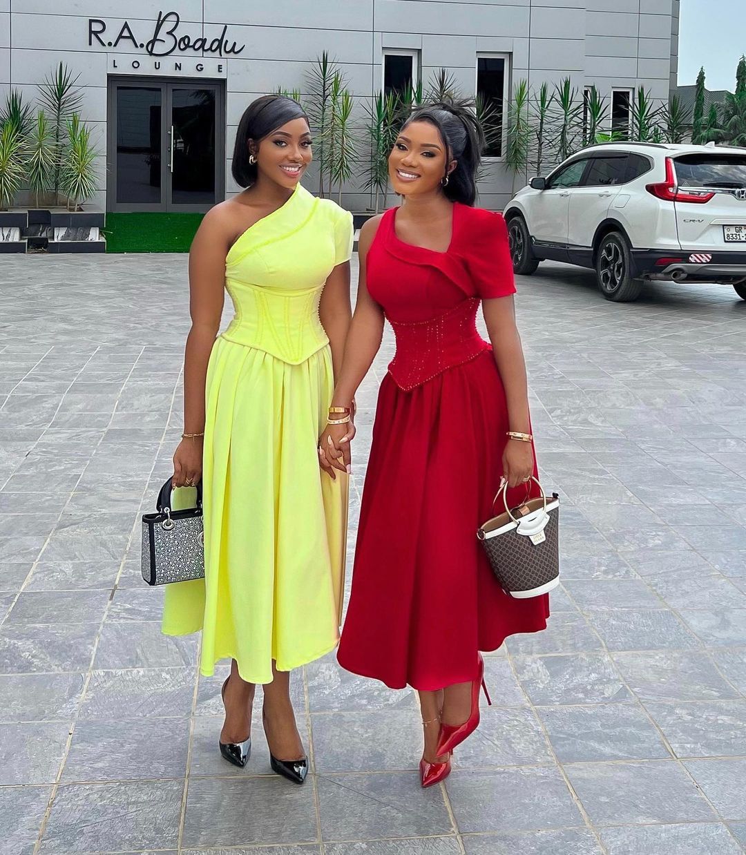 New Product Selection: European and American Foreign Trade Women's Clothing 2024 Summer New Collection: Slant Neck Waist Cover, Slim Short Sleeve, Medium to Long A-line Dress