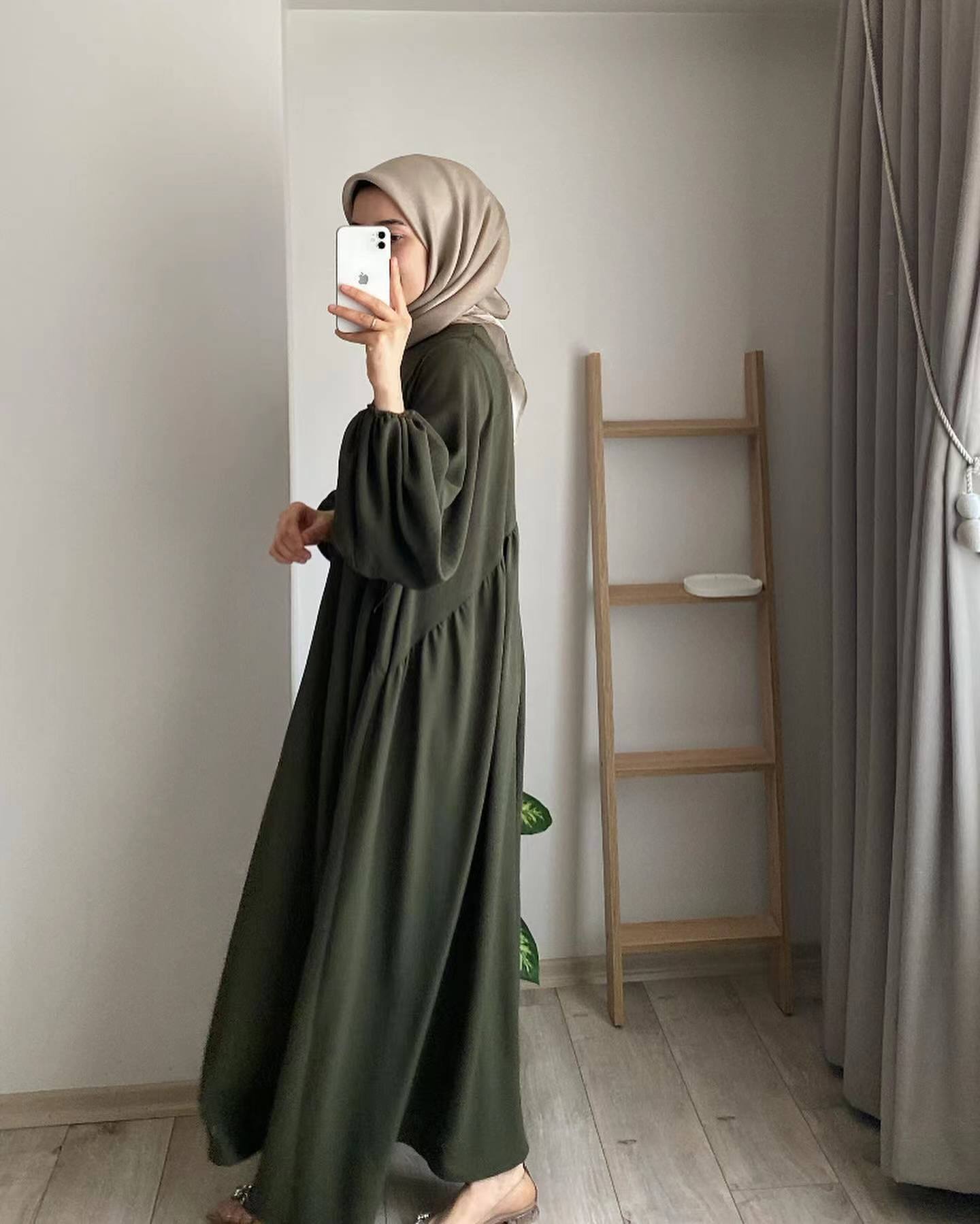 New Product Selection: 2024 Spring and Autumn New Muslim Women's Wear Solid Color Elegant Fashion Temperament Commuter Loose Hooded Dress