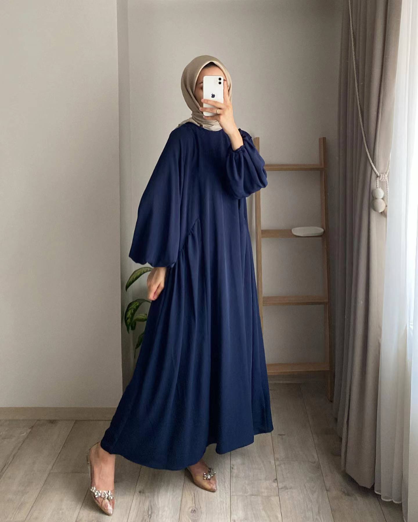 New Product Selection: 2024 Spring and Autumn New Muslim Women's Wear Solid Color Elegant Fashion Temperament Commuter Loose Hooded Dress