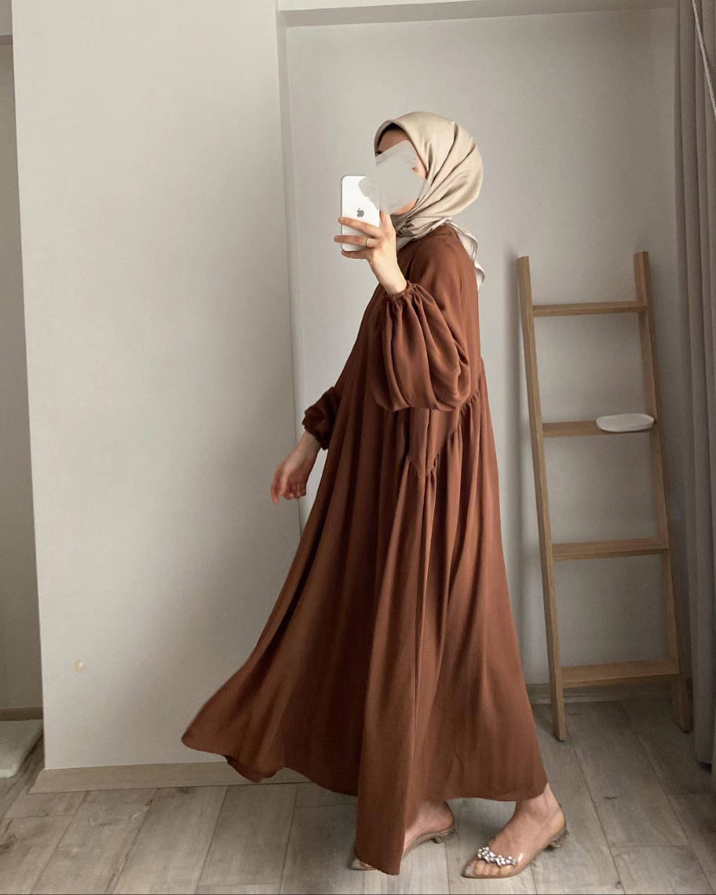 New Product Selection: 2024 Spring and Autumn New Muslim Women's Wear Solid Color Elegant Fashion Temperament Commuter Loose Hooded Dress