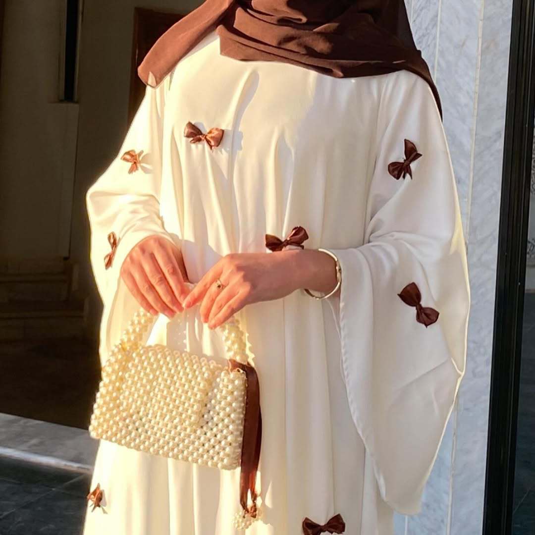 New Product Selection: Middle East Arab Women's Wear 2025 New Dubai Abaya Muslim Loose Horn Sleeve Bow Robe Dress