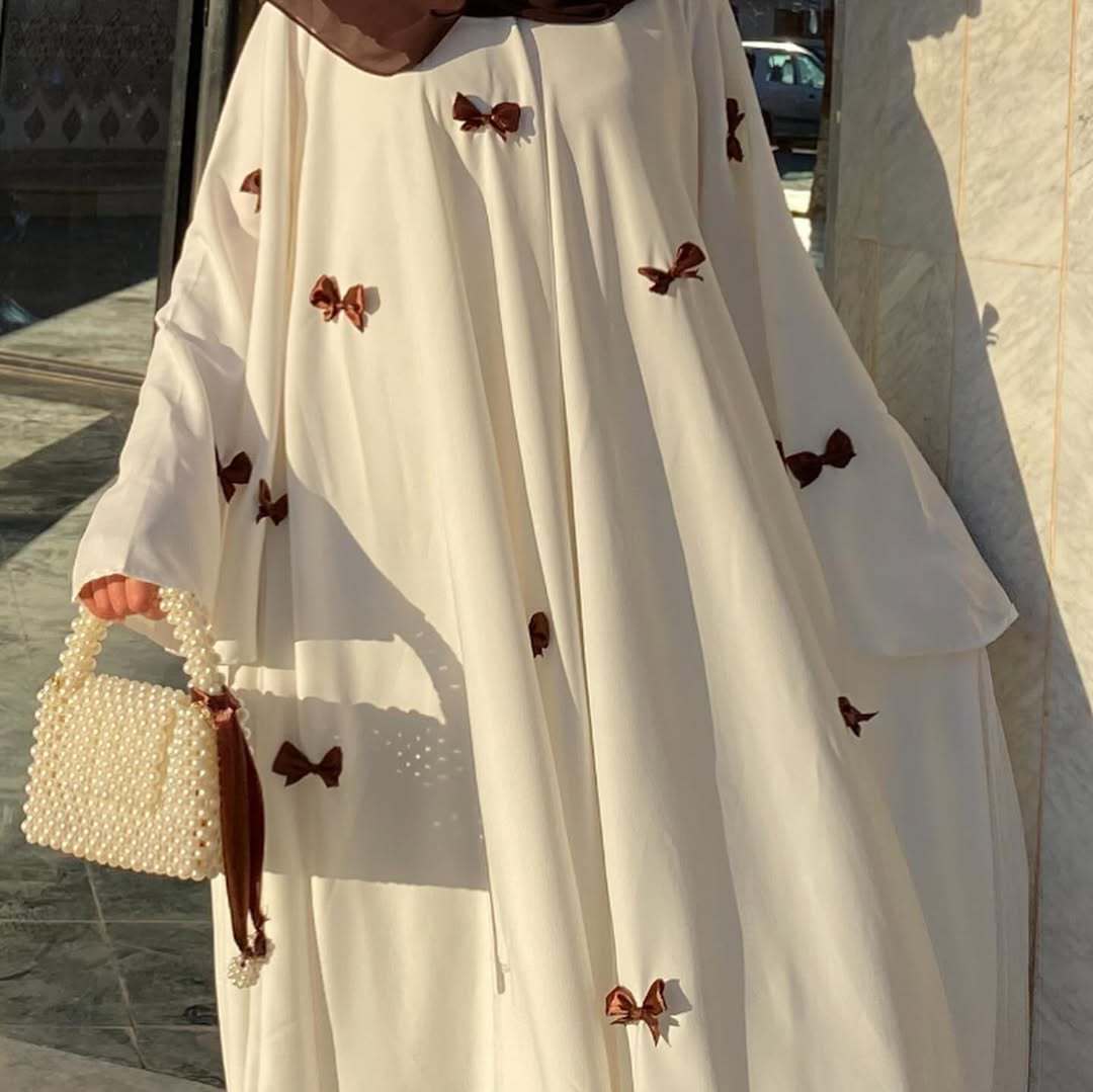 New Product Selection: Middle East Arab Women's Wear 2025 New Dubai Abaya Muslim Loose Horn Sleeve Bow Robe Dress