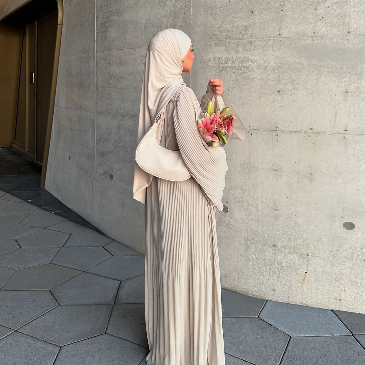 New product selection MQ155 Muslim Dubai pullover robe chiffon pleated dress Amazon Middle East solid color cross-border women's clothing