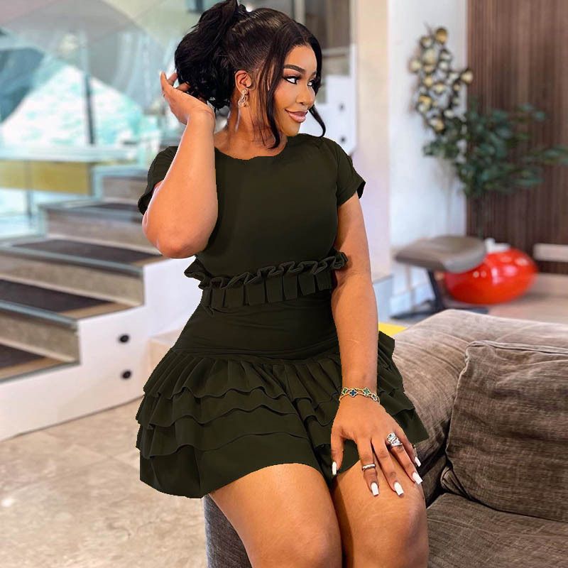 New product selection: European and American style, foreign trade women's fashion, solid color, tight fitting, sweet and fresh pleated skirt, short sleeved round neck short dress, Dress