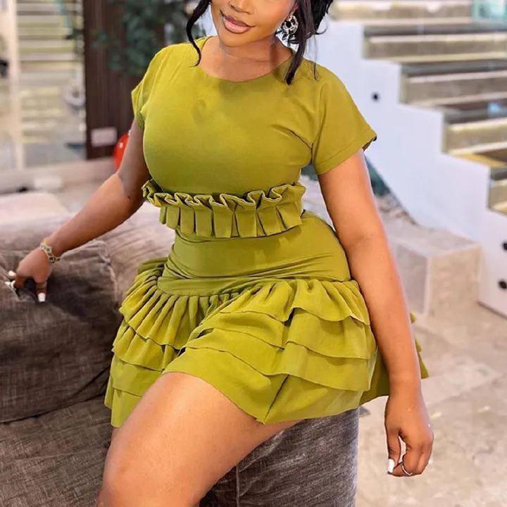 New product selection: European and American style, foreign trade women's fashion, solid color, tight fitting, sweet and fresh pleated skirt, short sleeved round neck short dress, Dress