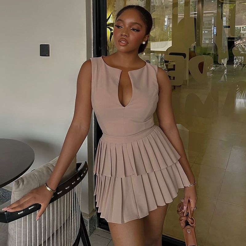 New Product Selection: European and American Cross border Women's Clothing 2025 Summer New Fashion V-neck Sleeveless Tank Top, Hundred Fold Half Skirt Set