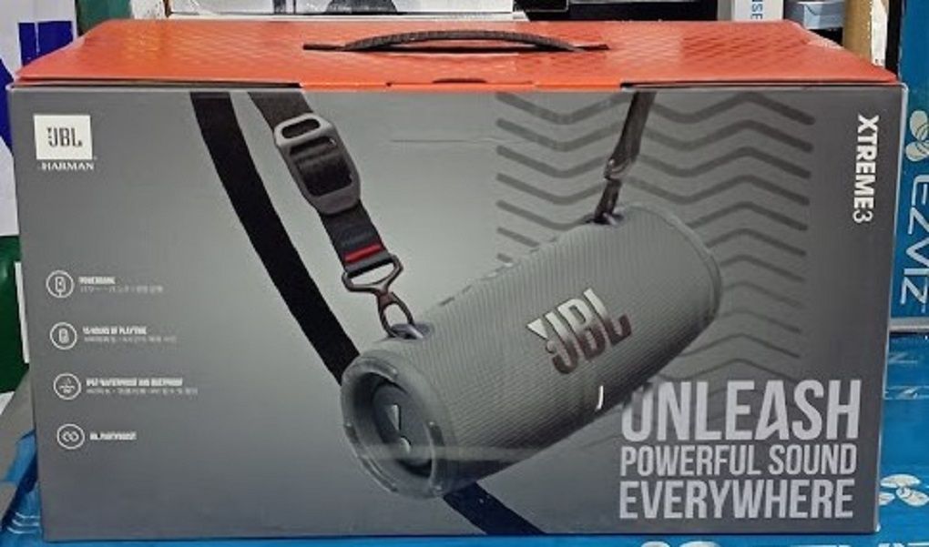 JBL Charge 3 Speaker