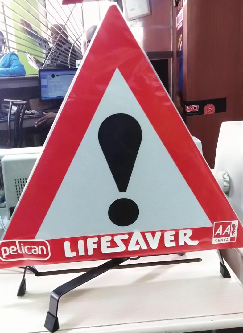 Warning Triangles Sign Life Saver Pair Reflector. zoom torch,& First Aid Kit Road Safety Emergency & Compliance Kit Set