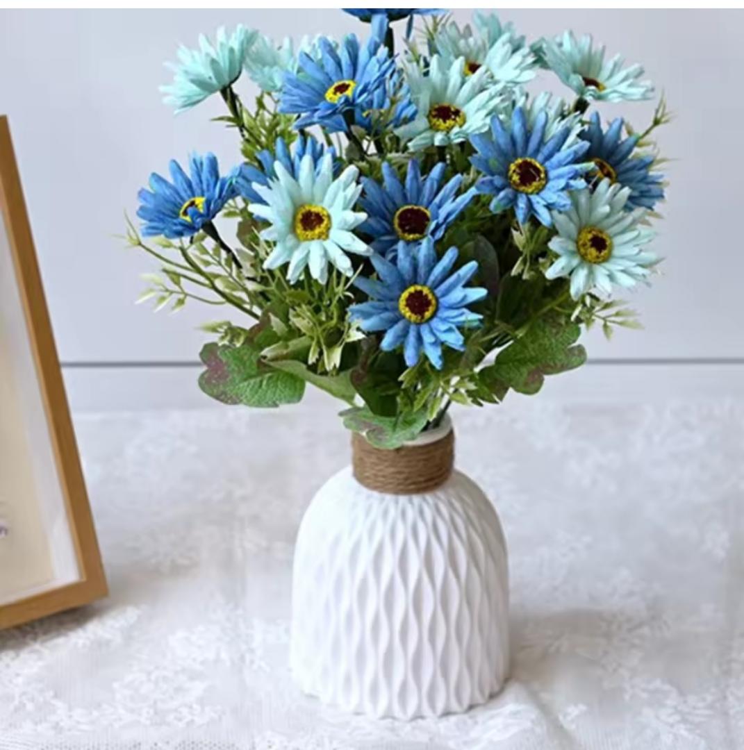 Modern Flower Vase Imitation Ceramic Flower Pot Decoration Home Plastic Vase Flower Arrangement Nordic Style Home Decoration.