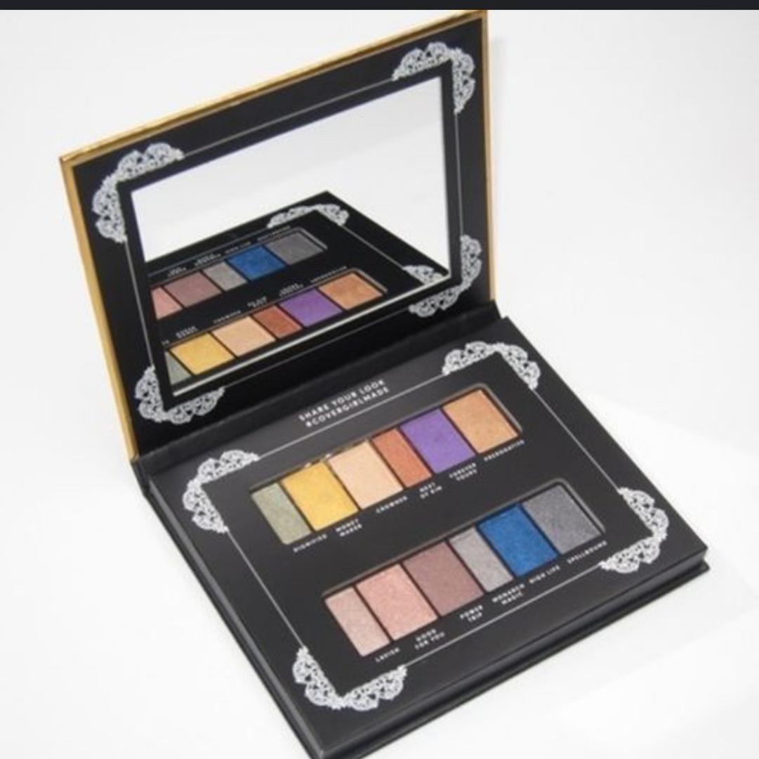 12 shades that delivers rich, long-lasting color.A lush eyeshadow palette . Enhance your inner queen with COVERGIRL's TruNaked Her Majesty Eyeshadow Palette which features a range of neutrals, bol