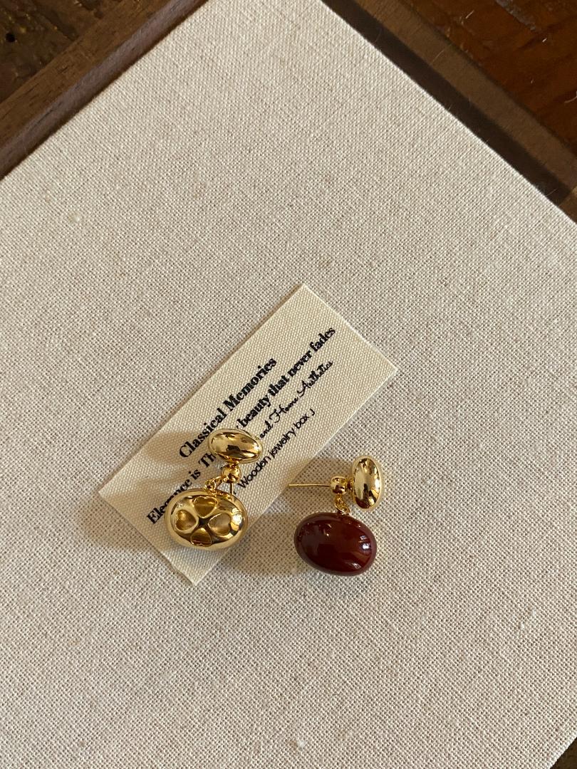 【Ancora Red Series】 Retro metallic feeling！Unique Design Double Side Wearable Fashion Girl Women Stylish Stud Earrings